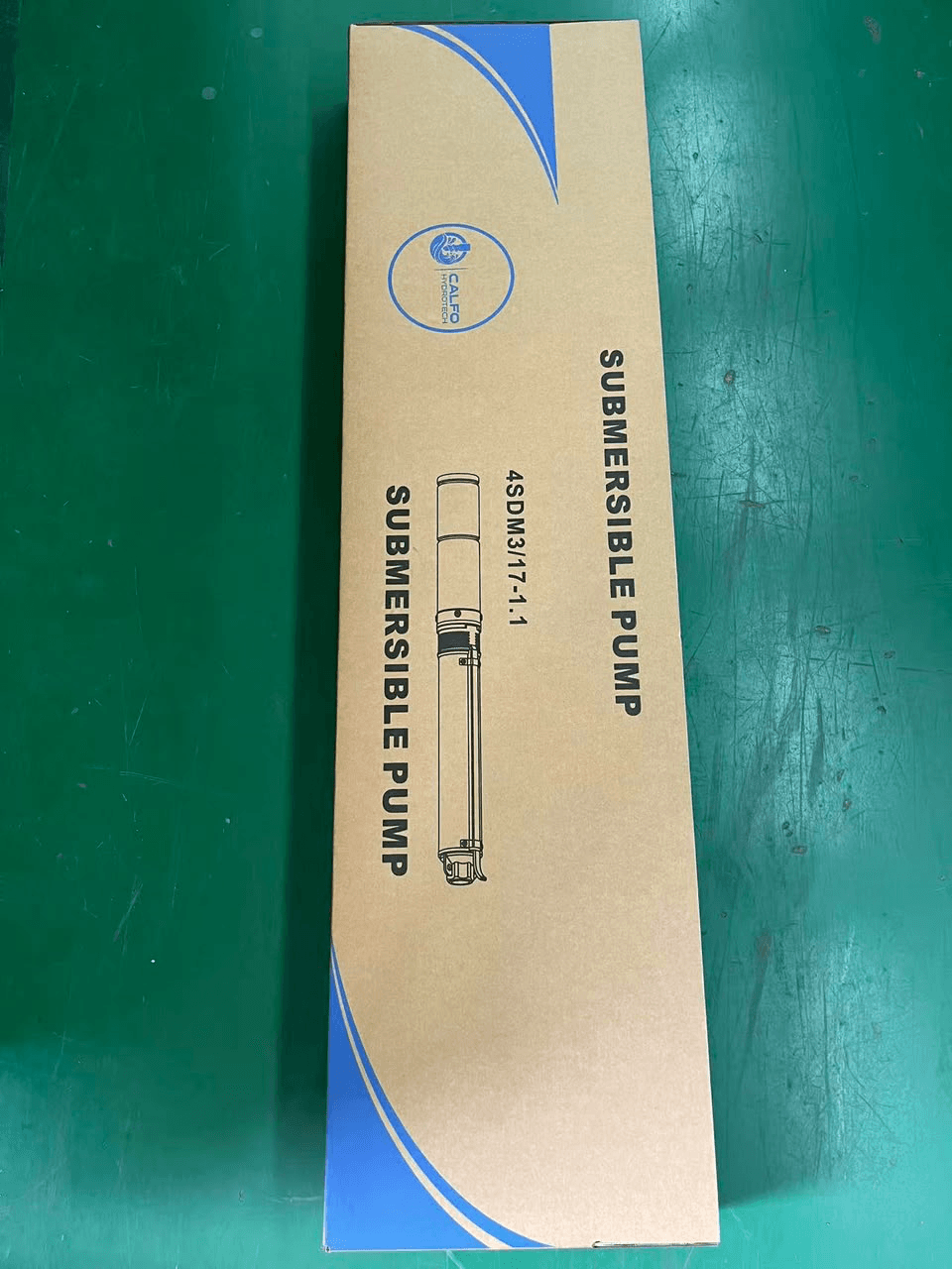1.5 HP submersible pump in original manufacturer packaging